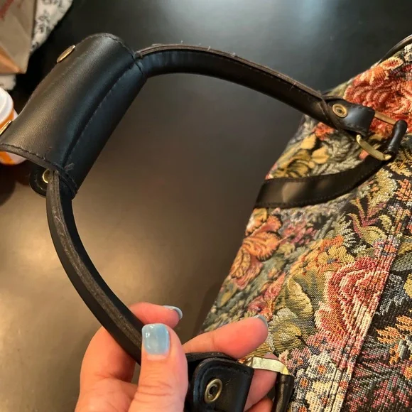 Medium size tapestry luggage, carry-on with strap never used some wear - Picture 8 of 15